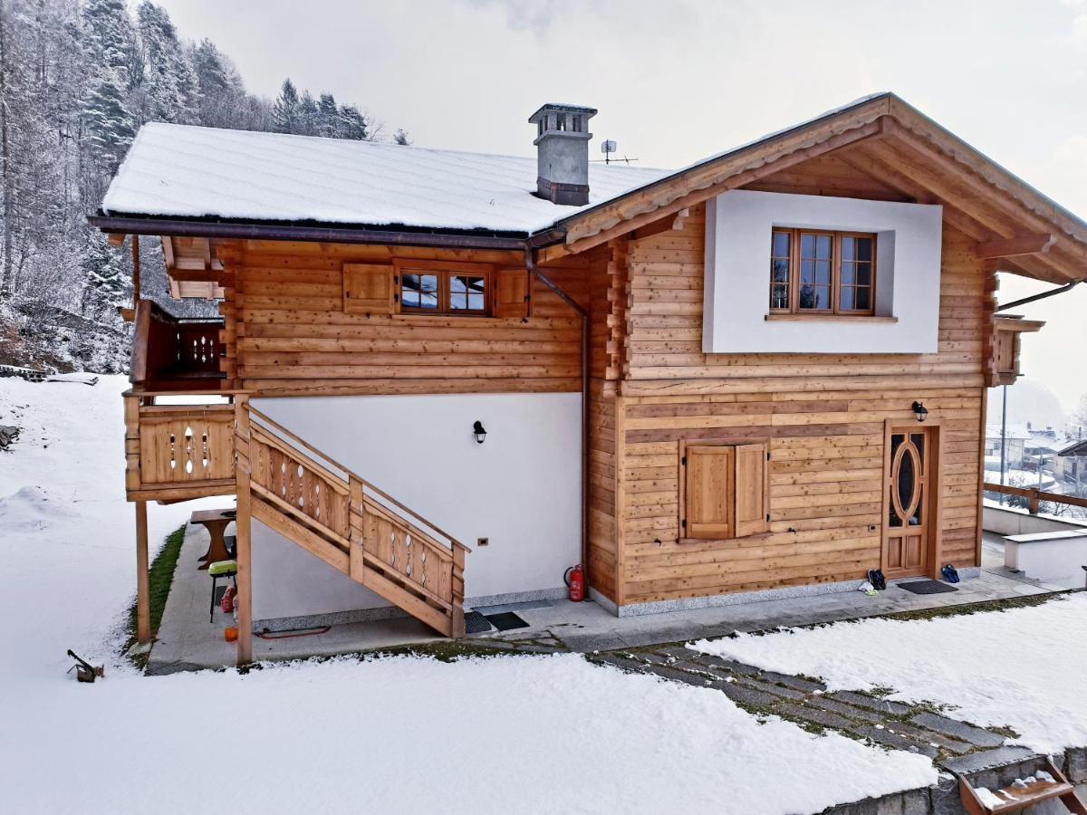 Casa Vacanza In Tipico Chalet Di Montagna Varzo Exterior foto
