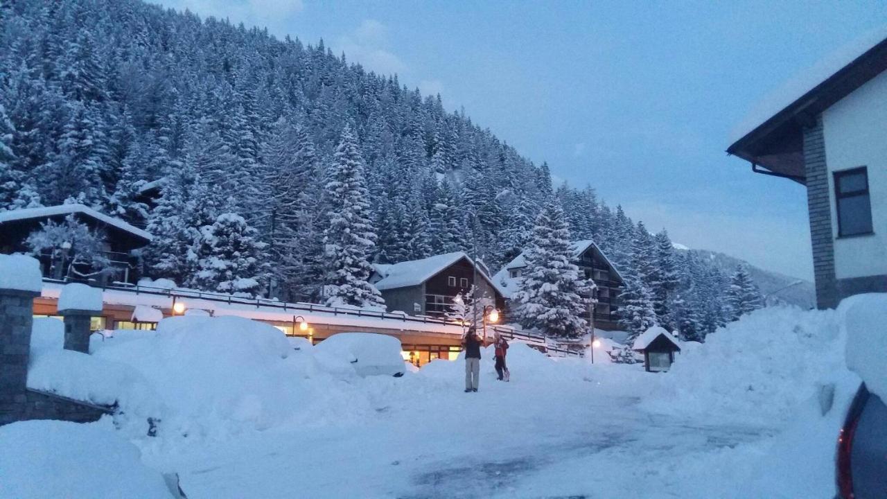 Casa Vacanza In Tipico Chalet Di Montagna Varzo Exterior foto